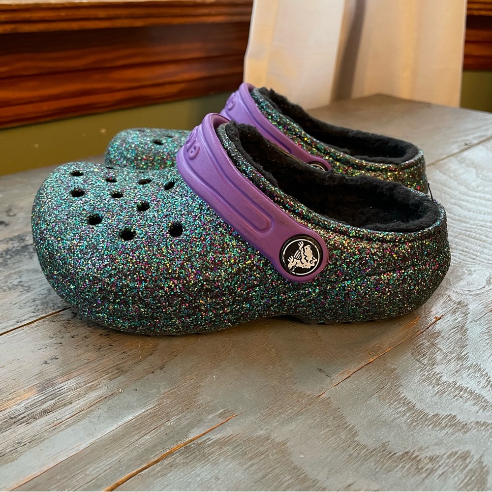 Crocs - purple, sparkly and lined | size C9